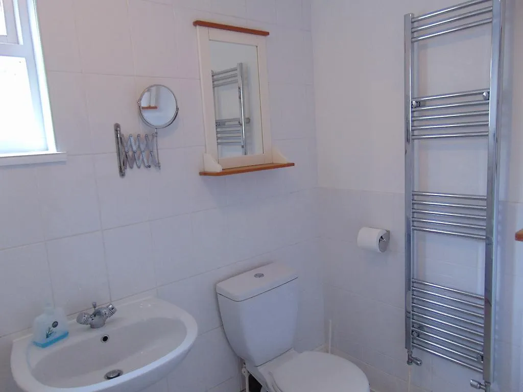 Flat 5 Apartments Κάρντιφ