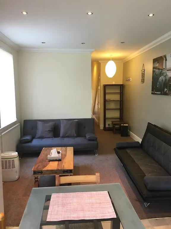 Flat 5 Apartments Κάρντιφ 0*,  Ηνωμένο Βασίλειο