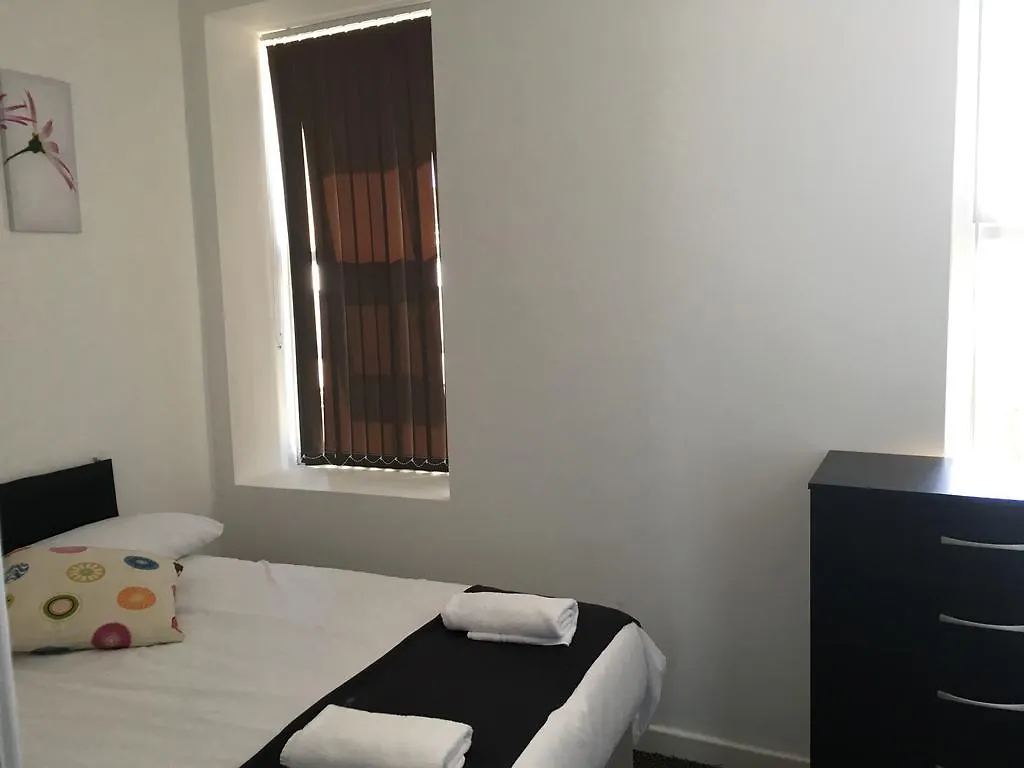 Flat 5 Apartments Κάρντιφ