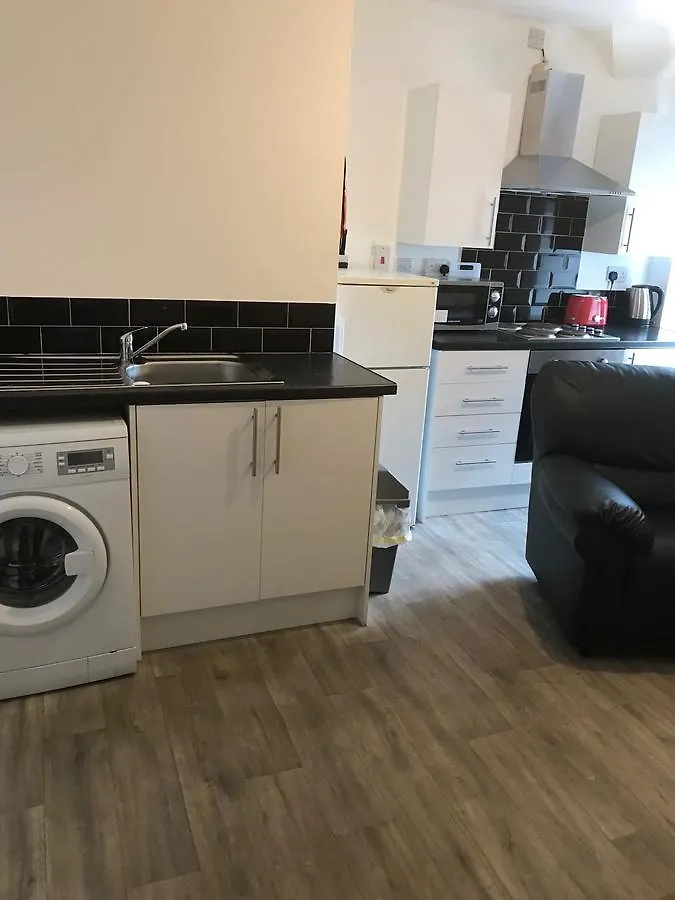 Flat 5 Apartments Κάρντιφ